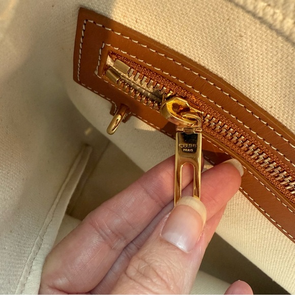 CELINE Horizontal Beige Canvas Calfskin Logo Tote Bag - Picture 7 of 15
